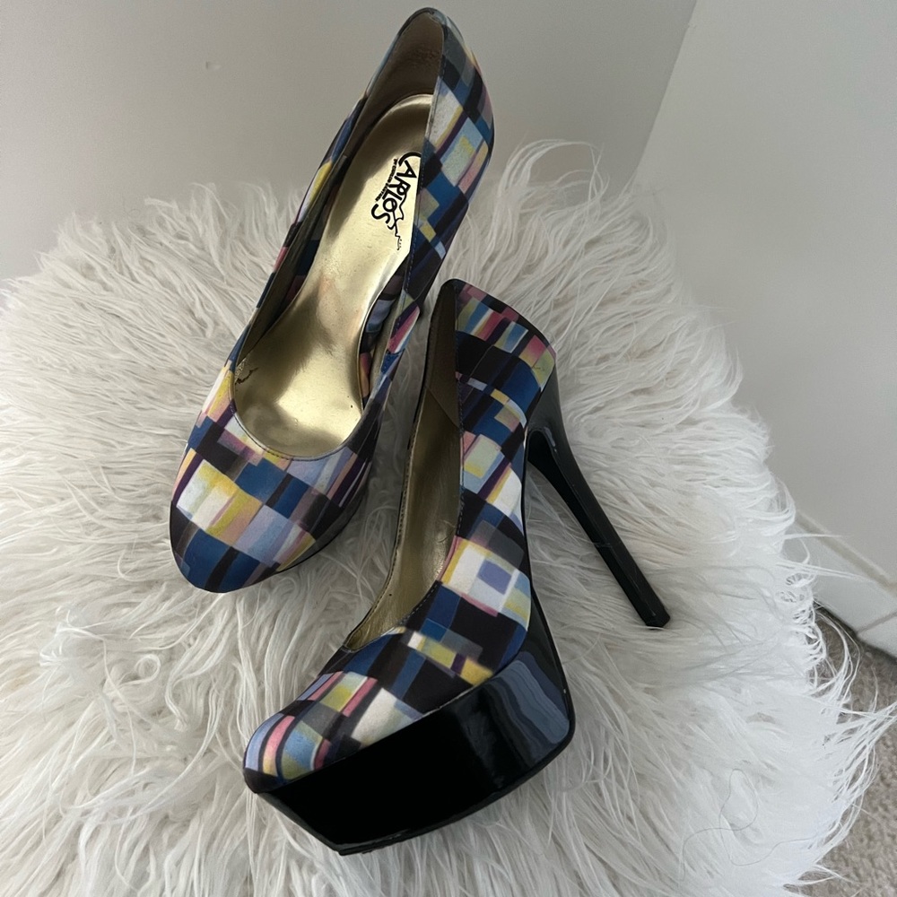Carlos Santana multi colored women’s size 7